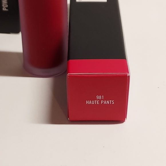 MAC Powder Kiss Liquid Lipcolour *HAUTE PANTS* / 0.17 oz / New In Box - Picture 4 of 5